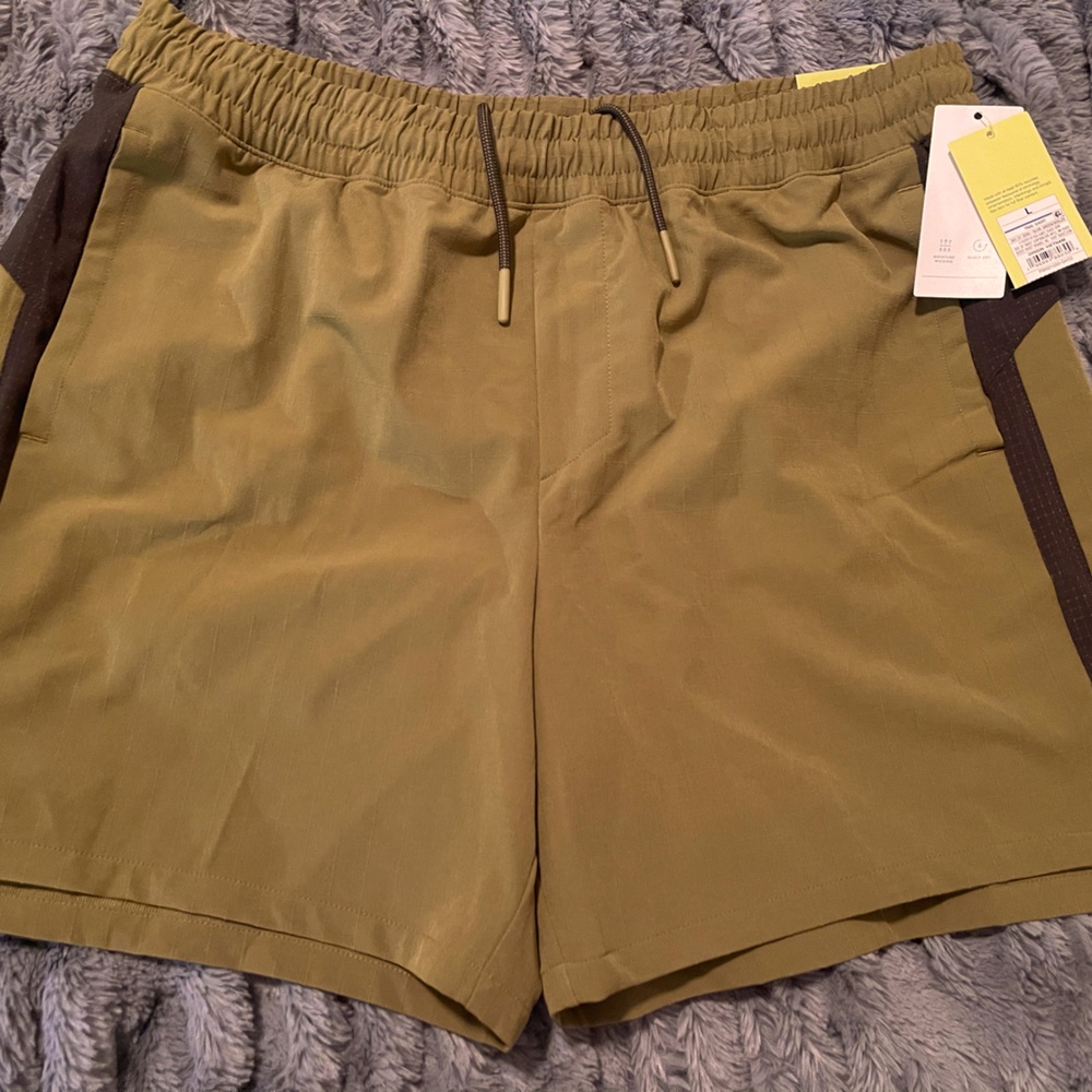 Trail shorts
